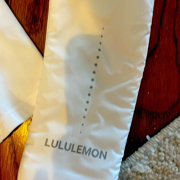 Lululemon White Apparel - Picture 3 of 5